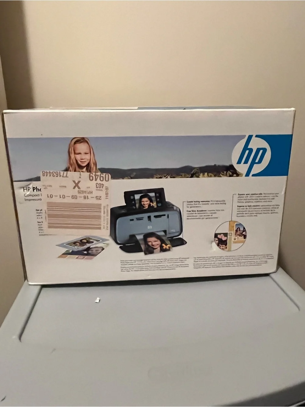 HP Photosmart A626 Compact Photo Printer White and Black